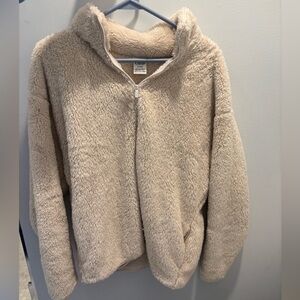 very cozy zip down fleece!!